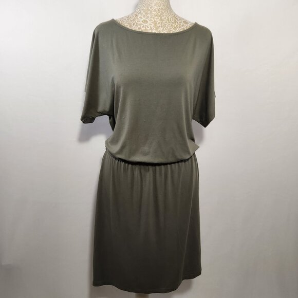 Chico's Size 1/8-10 M Olive Short Sleeve Jersey Knit Elastic Waist Popover Dress - Picture 1 of 13